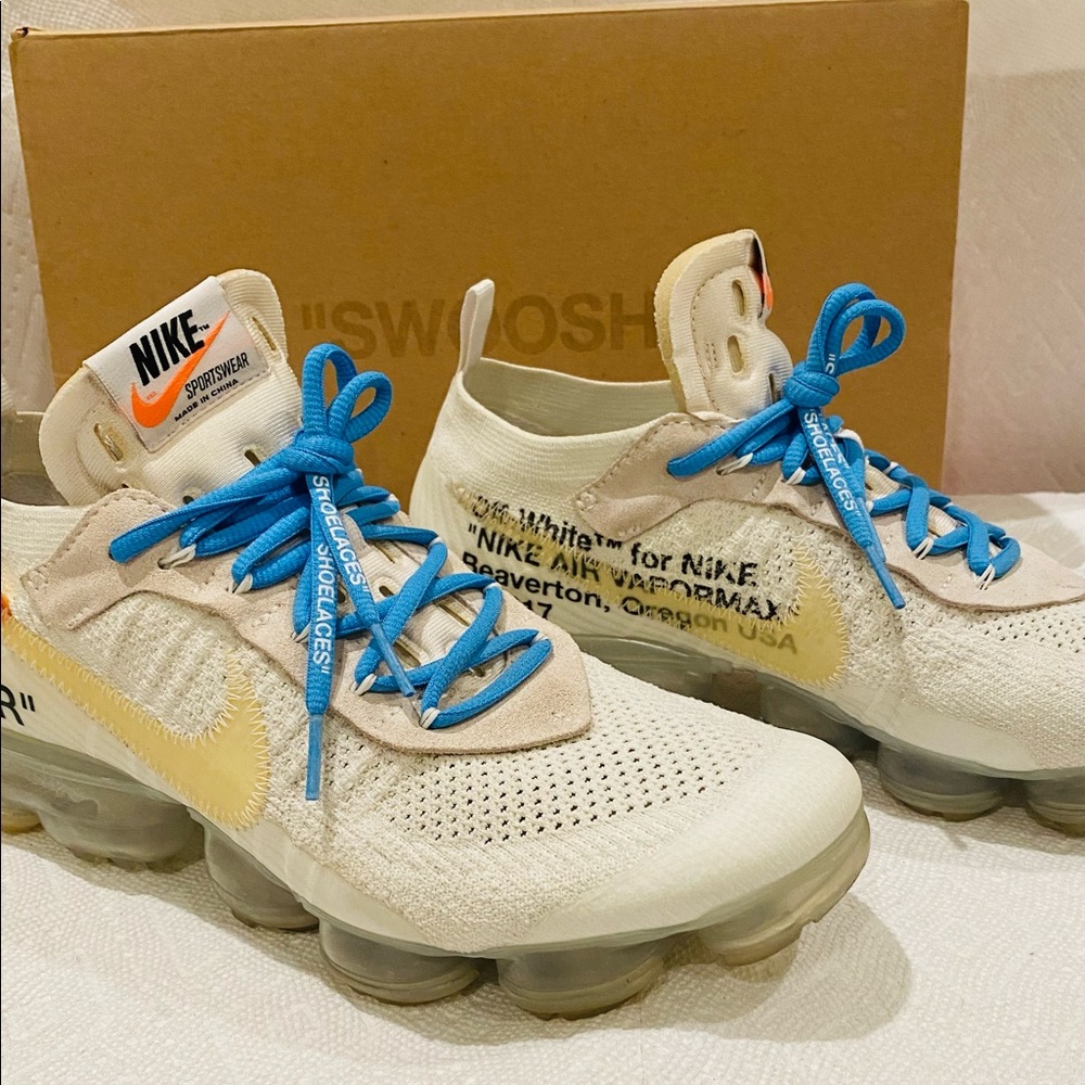 ☀️Summer Sale!!!⛱️ 🎉HOST PICK 🎉 Nike Air VaporMax Off-White Size: 10